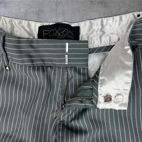 FOX Girls Low Rise Bermuda Stripe Skate Shorts Y2K 1 - Picture 4 of 7